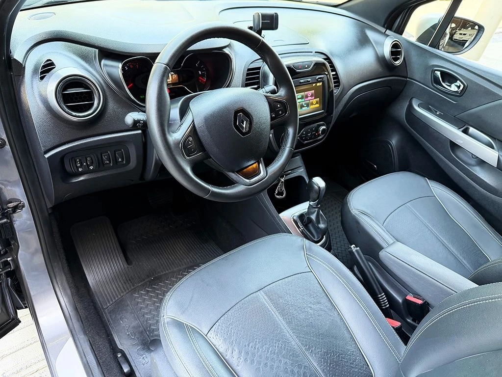 RENAULT CAPTUR