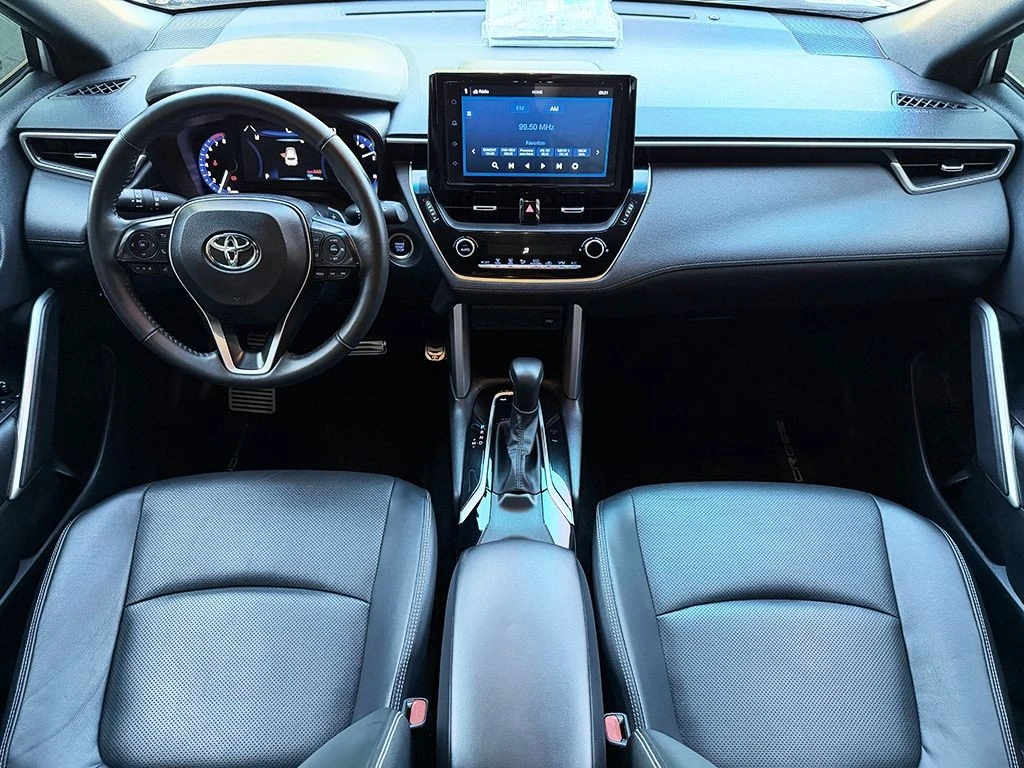 TOYOTA COROLLA CROSS