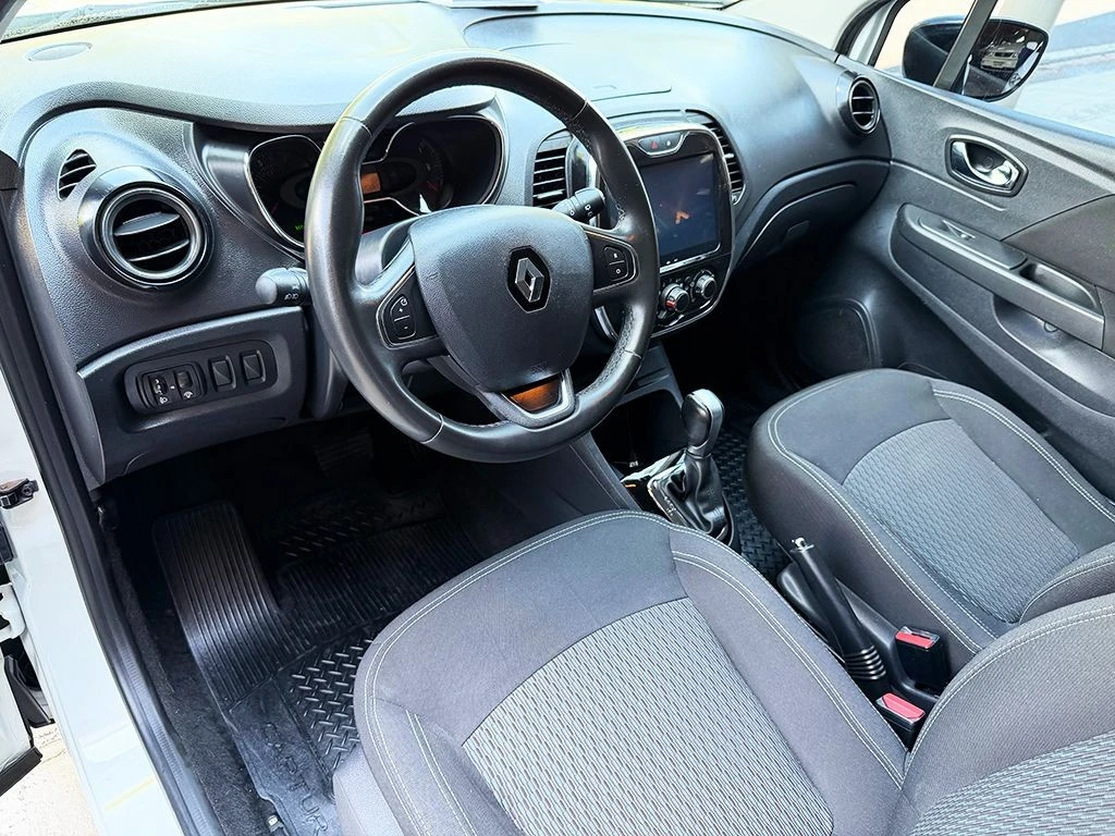 RENAULT CAPTUR