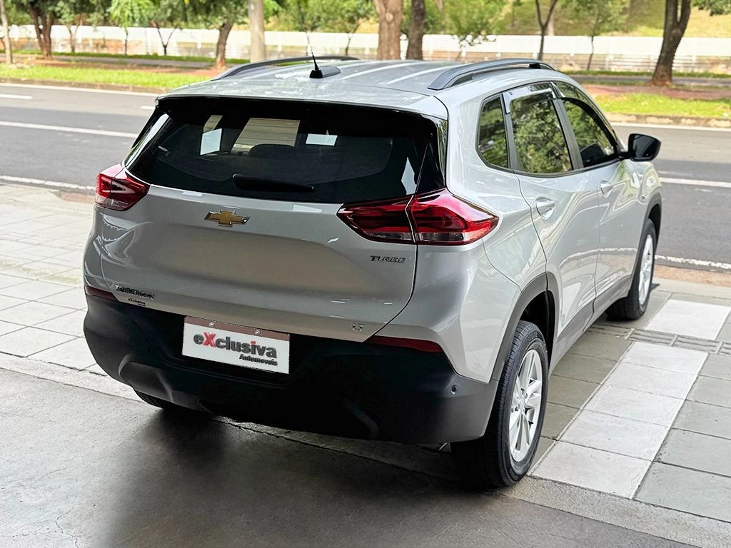 CHEVROLET TRACKER
