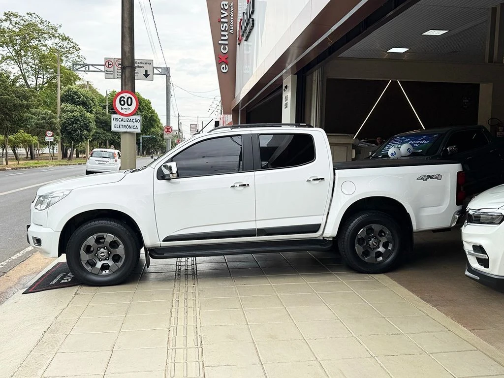 CHEVROLET S10