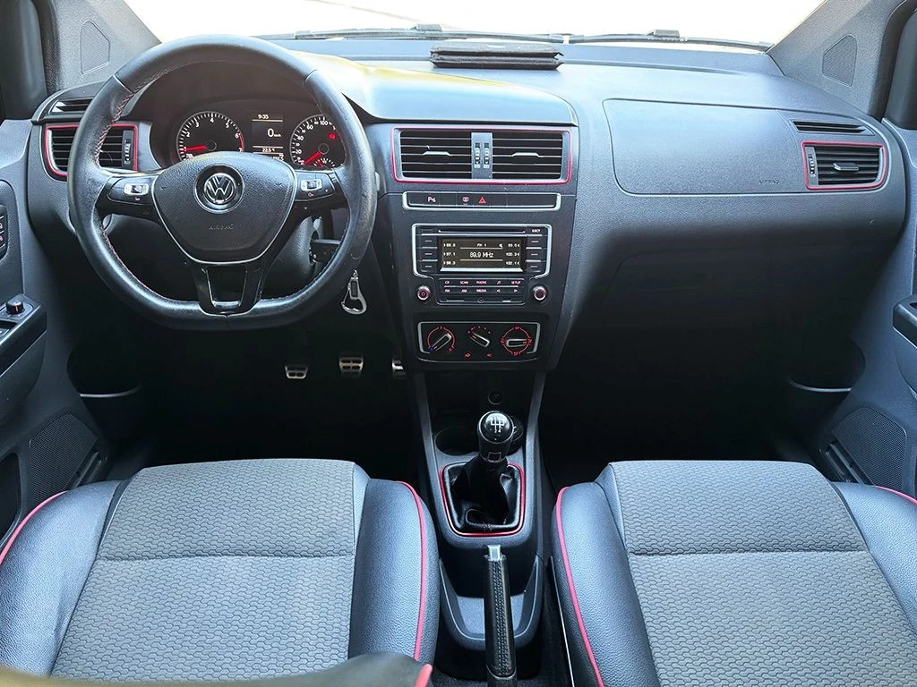 VOLKSWAGEN FOX