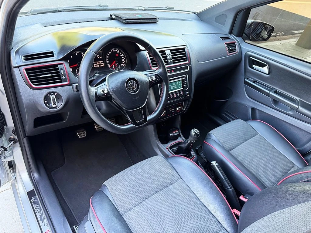 VOLKSWAGEN FOX