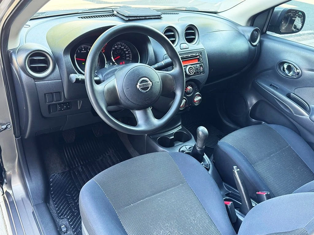 NISSAN VERSA