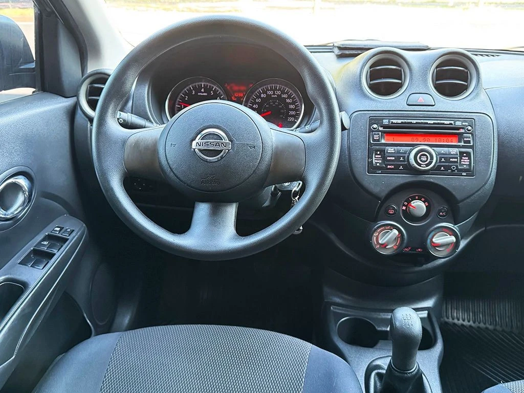 NISSAN VERSA