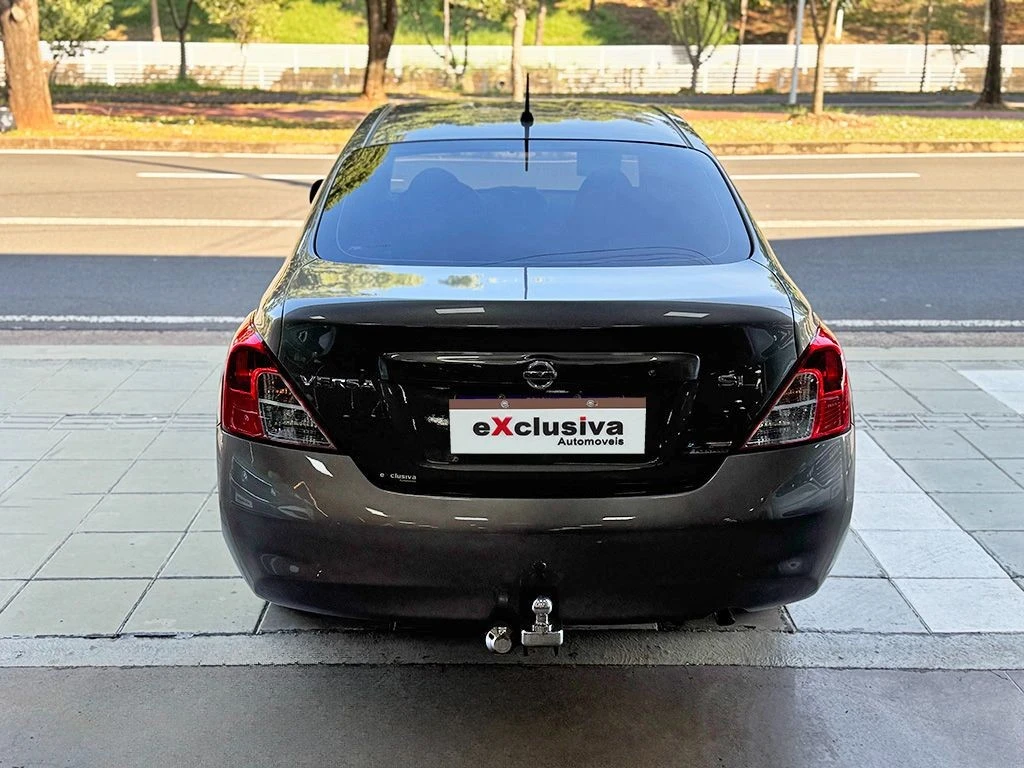 NISSAN VERSA