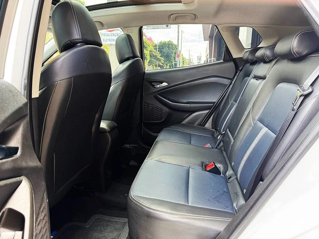 CHEVROLET TRACKER