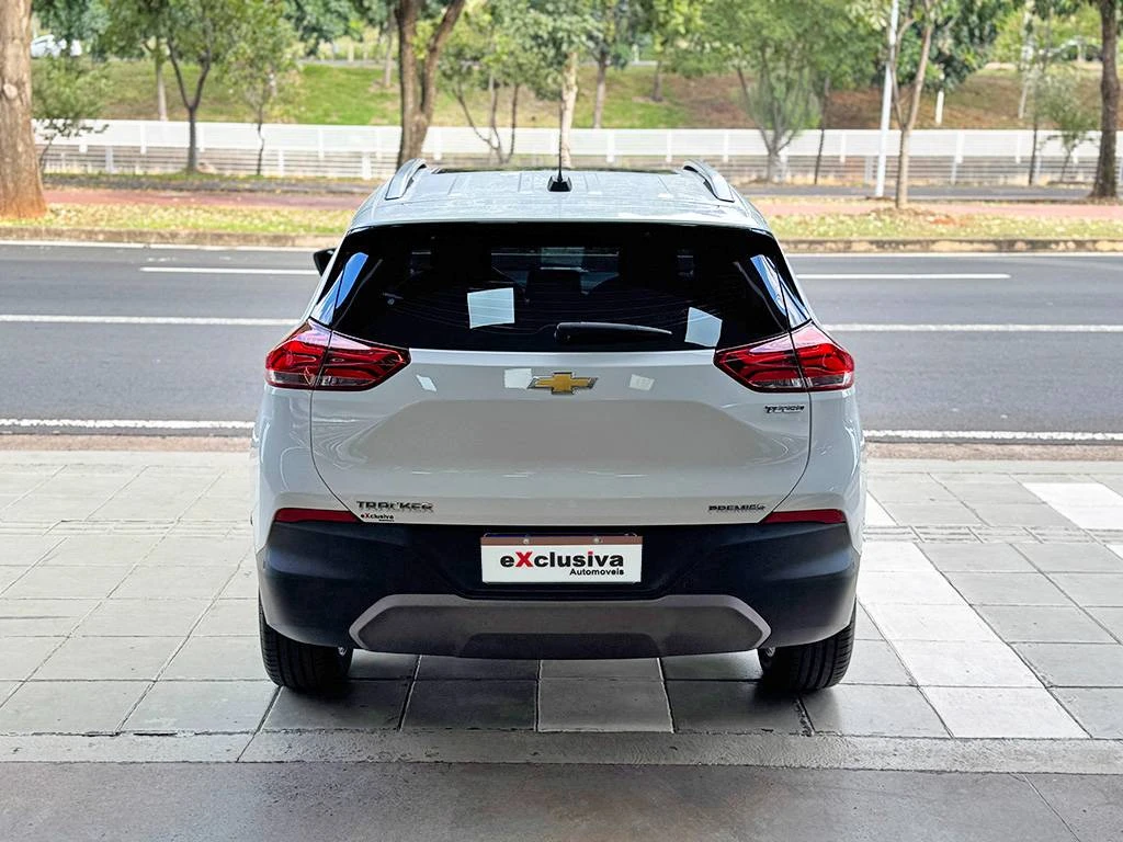 CHEVROLET TRACKER