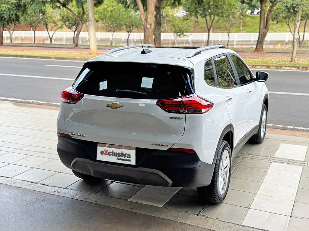CHEVROLET TRACKER