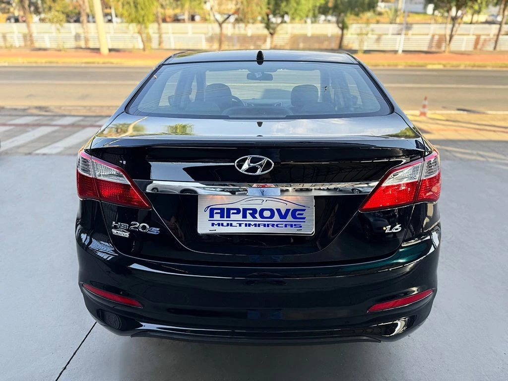 HYUNDAI HB20
