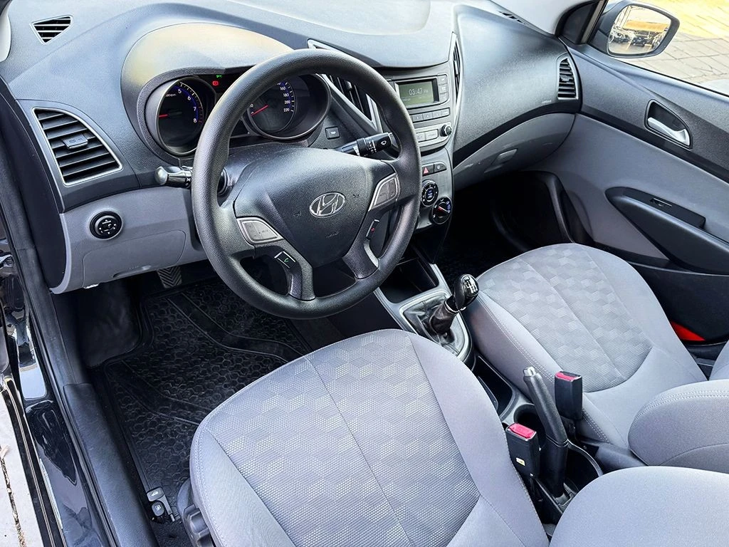 HYUNDAI HB20