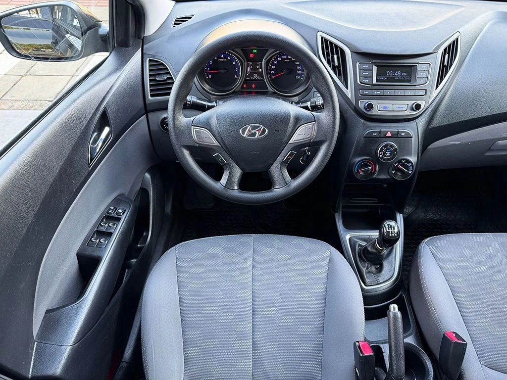 HYUNDAI HB20