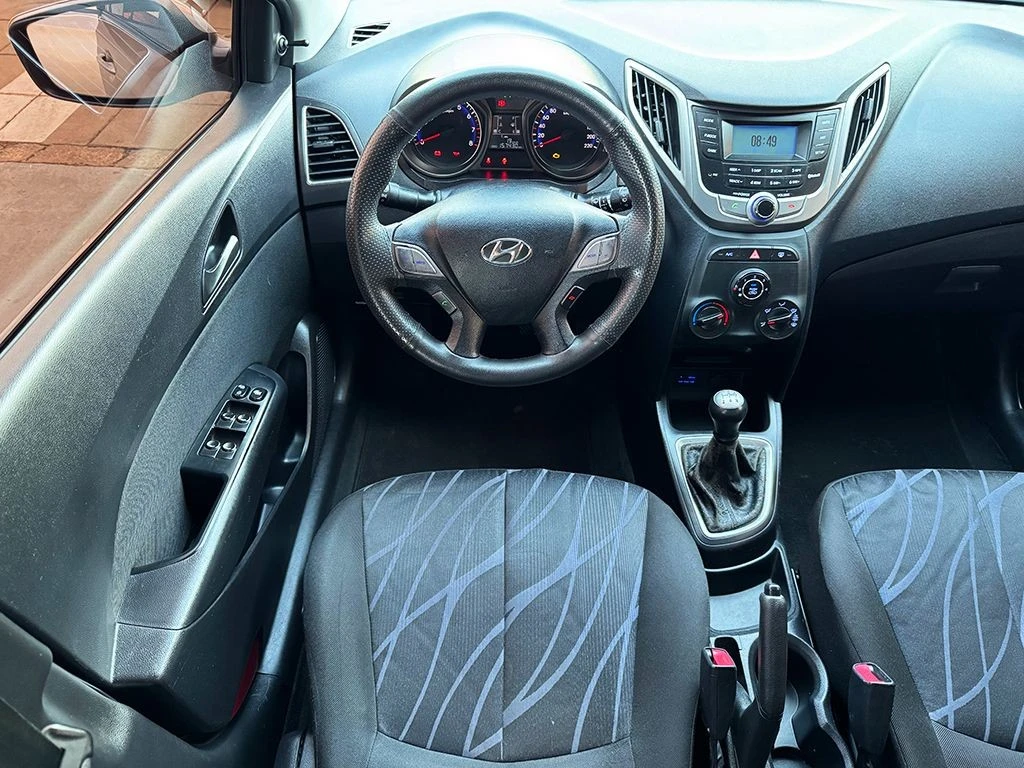 HYUNDAI HB20