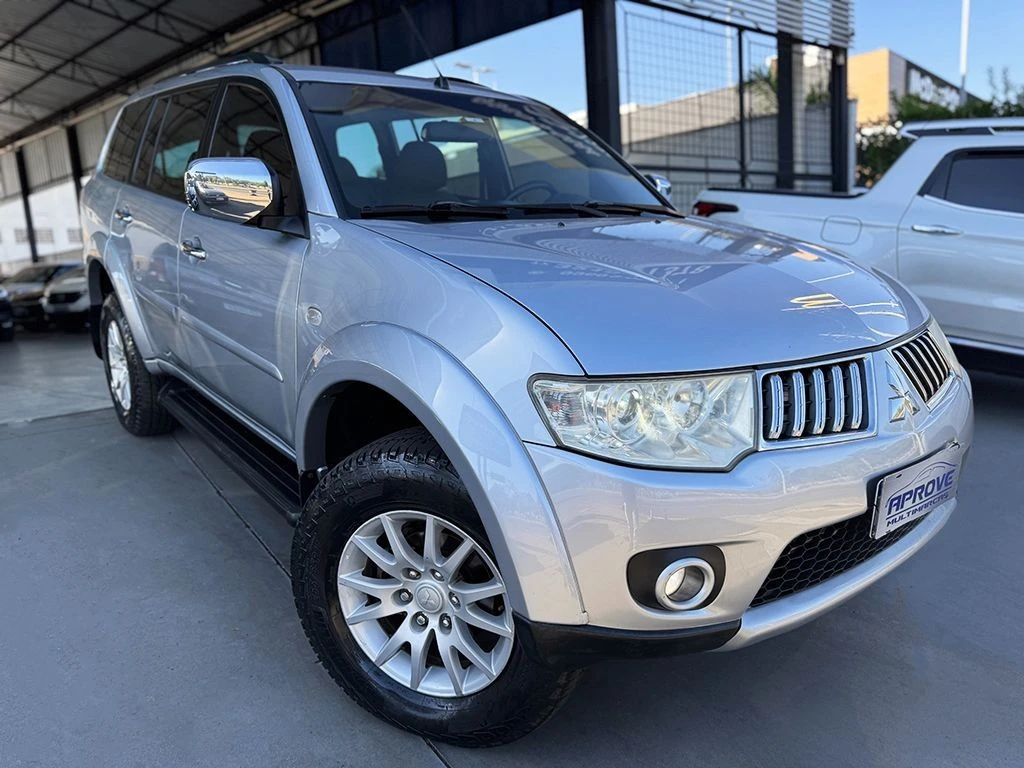 MITSUBISHI PAJERO DAKAR