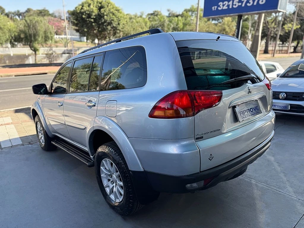 MITSUBISHI PAJERO DAKAR