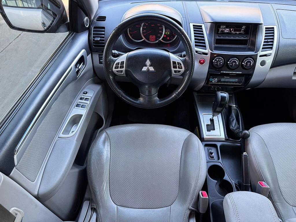 MITSUBISHI PAJERO DAKAR