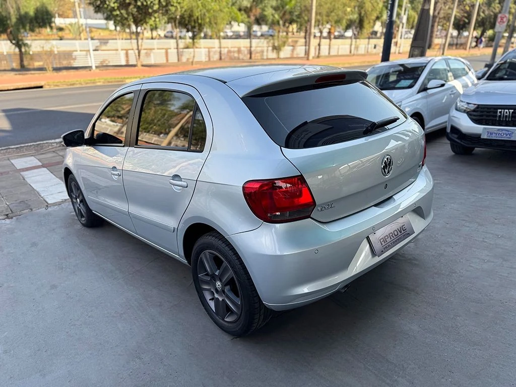 VOLKSWAGEN GOL
