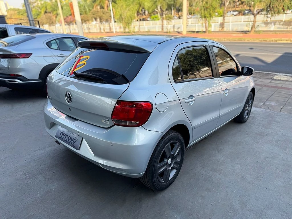 VOLKSWAGEN GOL