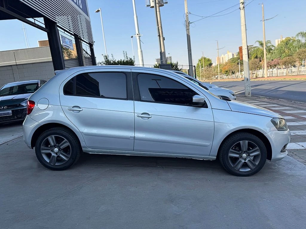 VOLKSWAGEN GOL