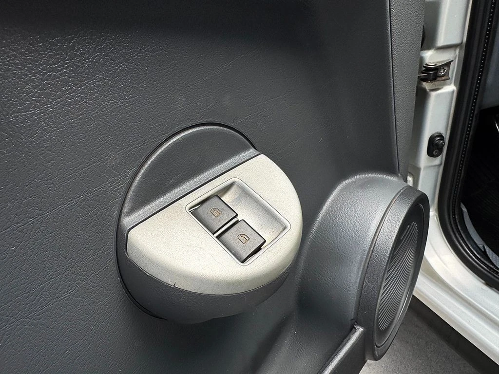 VOLKSWAGEN PARATI