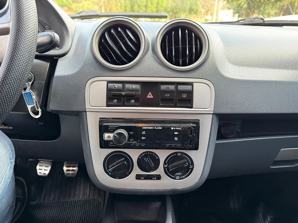 VOLKSWAGEN PARATI