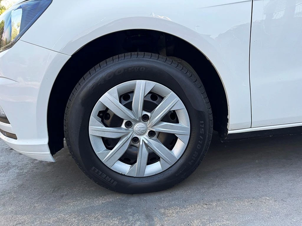VOLKSWAGEN GOL