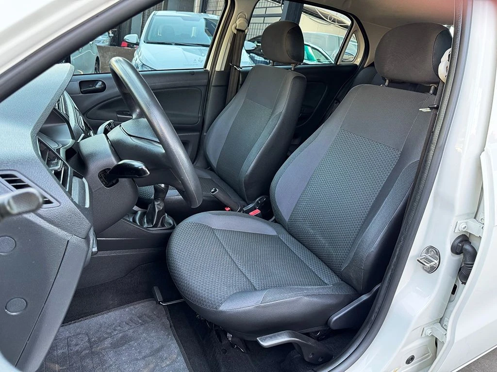 VOLKSWAGEN GOL