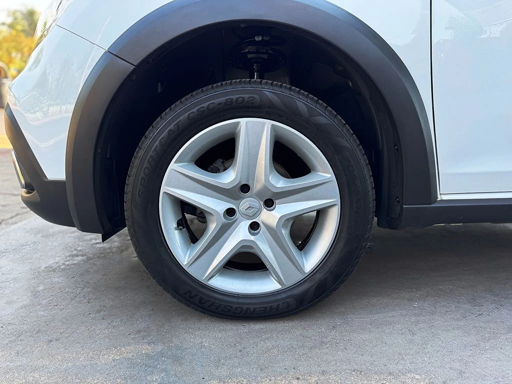 RENAULT SANDERO
