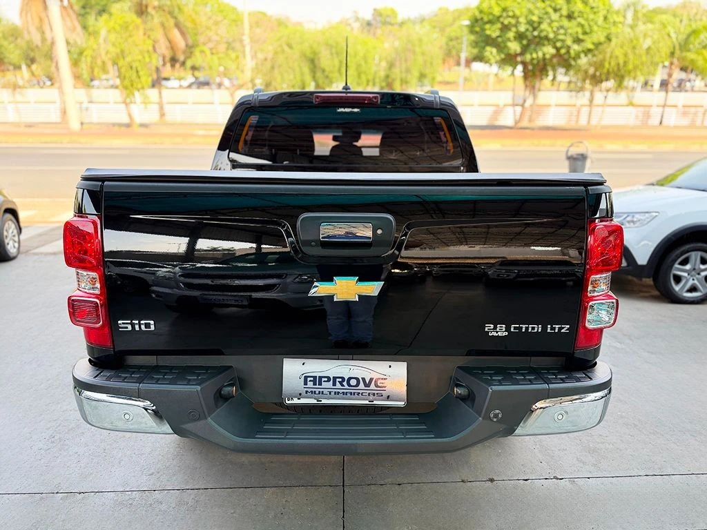 CHEVROLET S10