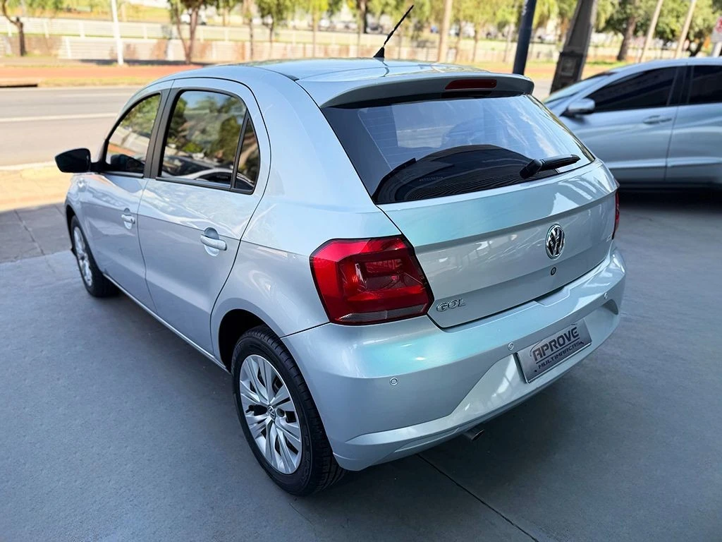 VOLKSWAGEN GOL