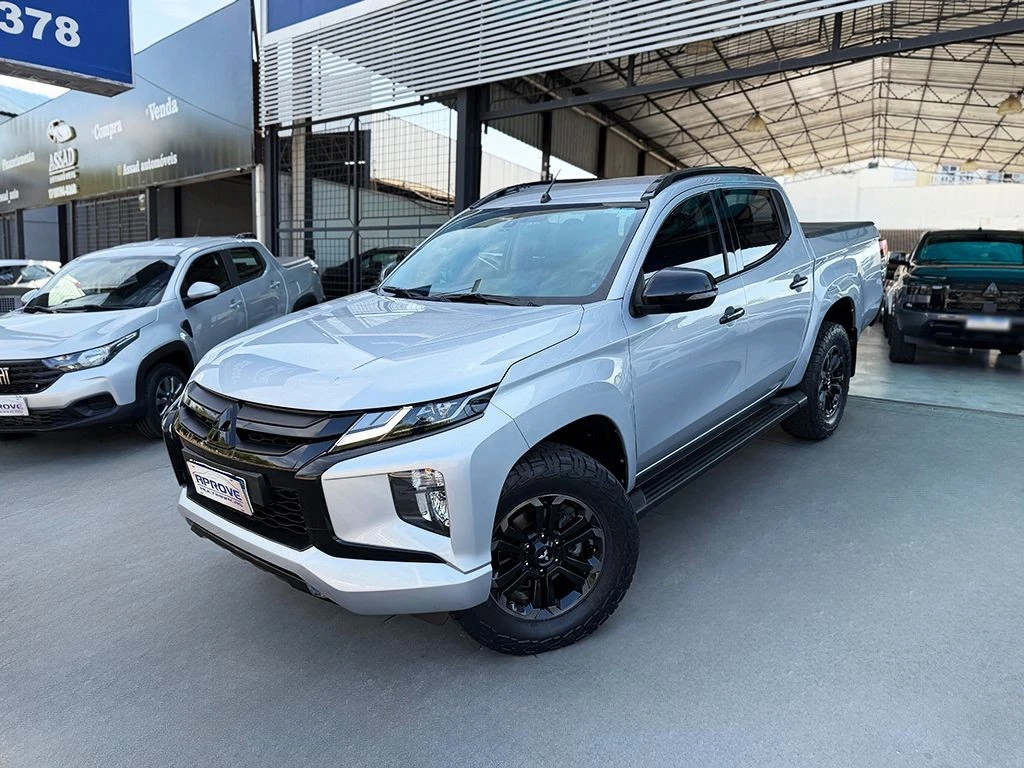 MITSUBISHI L200 TRITON