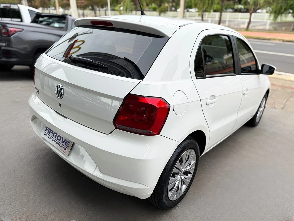 VOLKSWAGEN GOL
