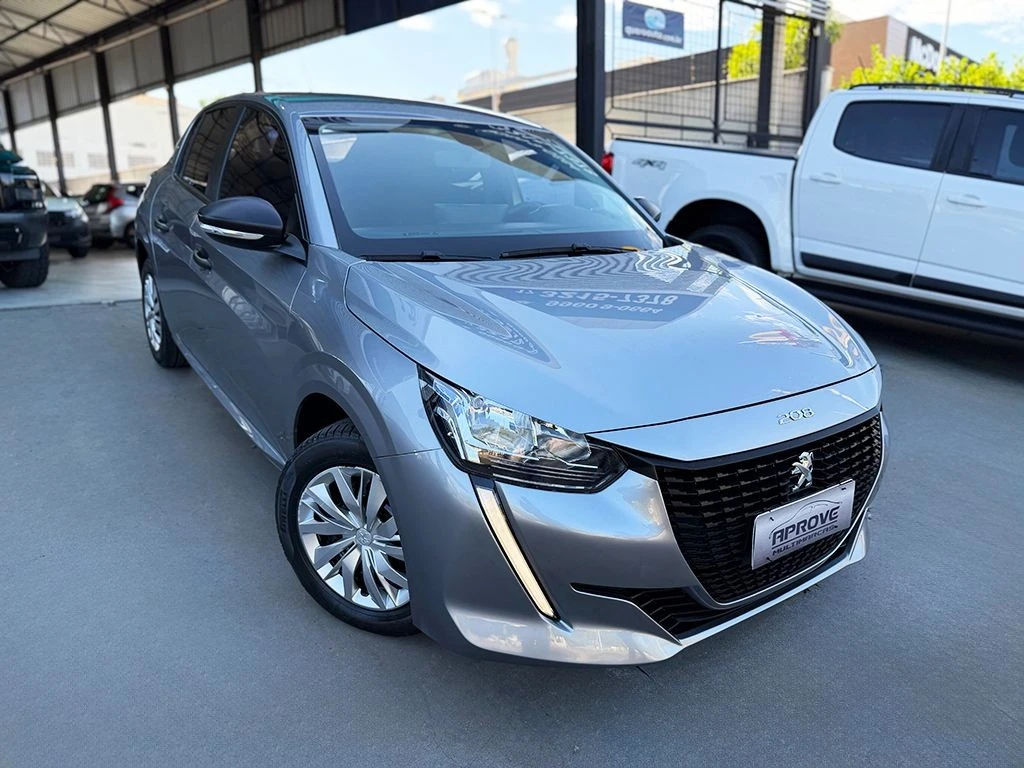 PEUGEOT 208