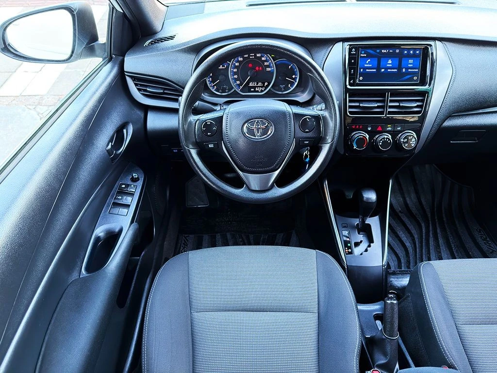 TOYOTA YARIS