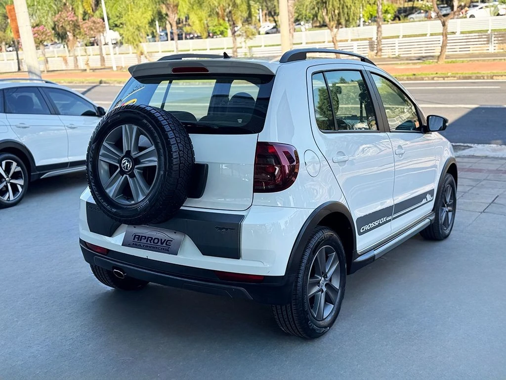 VOLKSWAGEN CROSSFOX