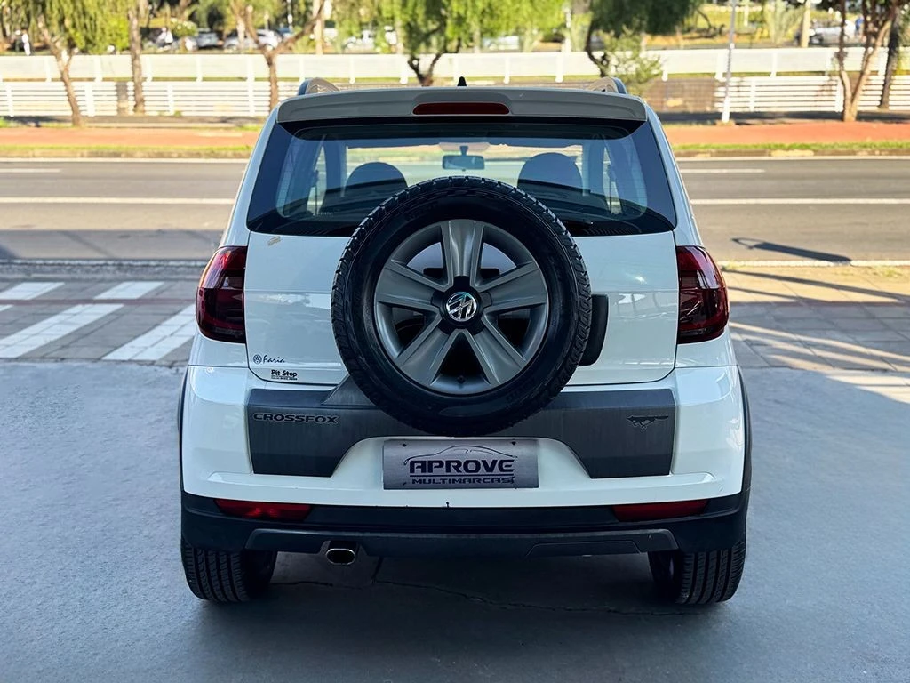 VOLKSWAGEN CROSSFOX