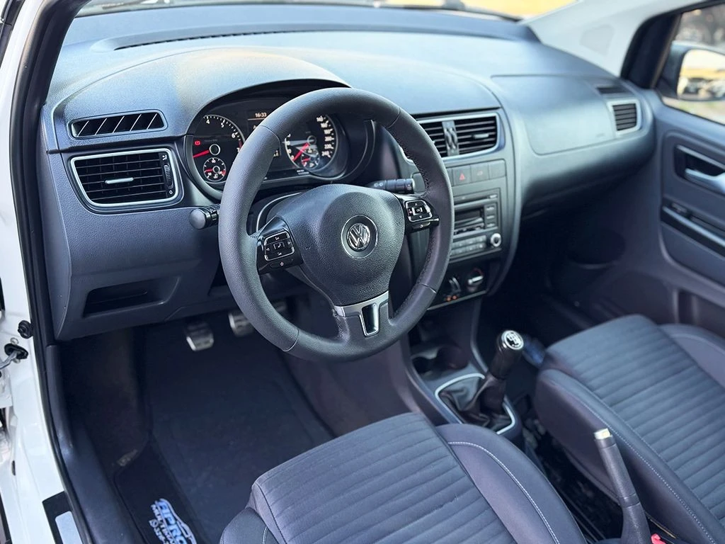 VOLKSWAGEN CROSSFOX