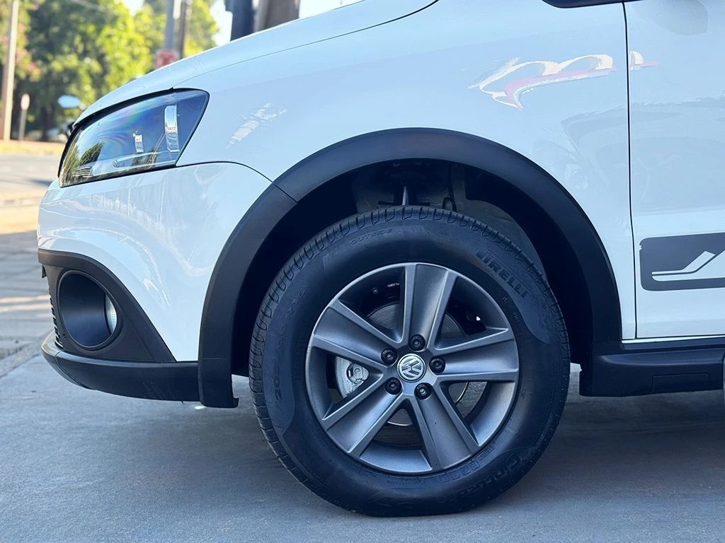 VOLKSWAGEN CROSSFOX