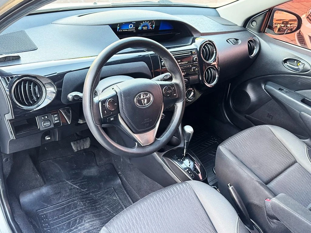 TOYOTA ETIOS