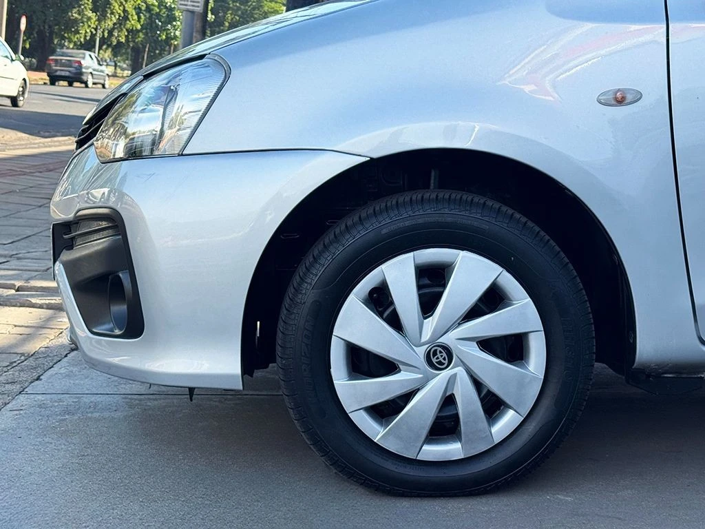 TOYOTA ETIOS