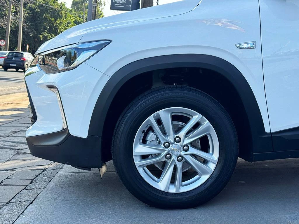 CHEVROLET TRACKER