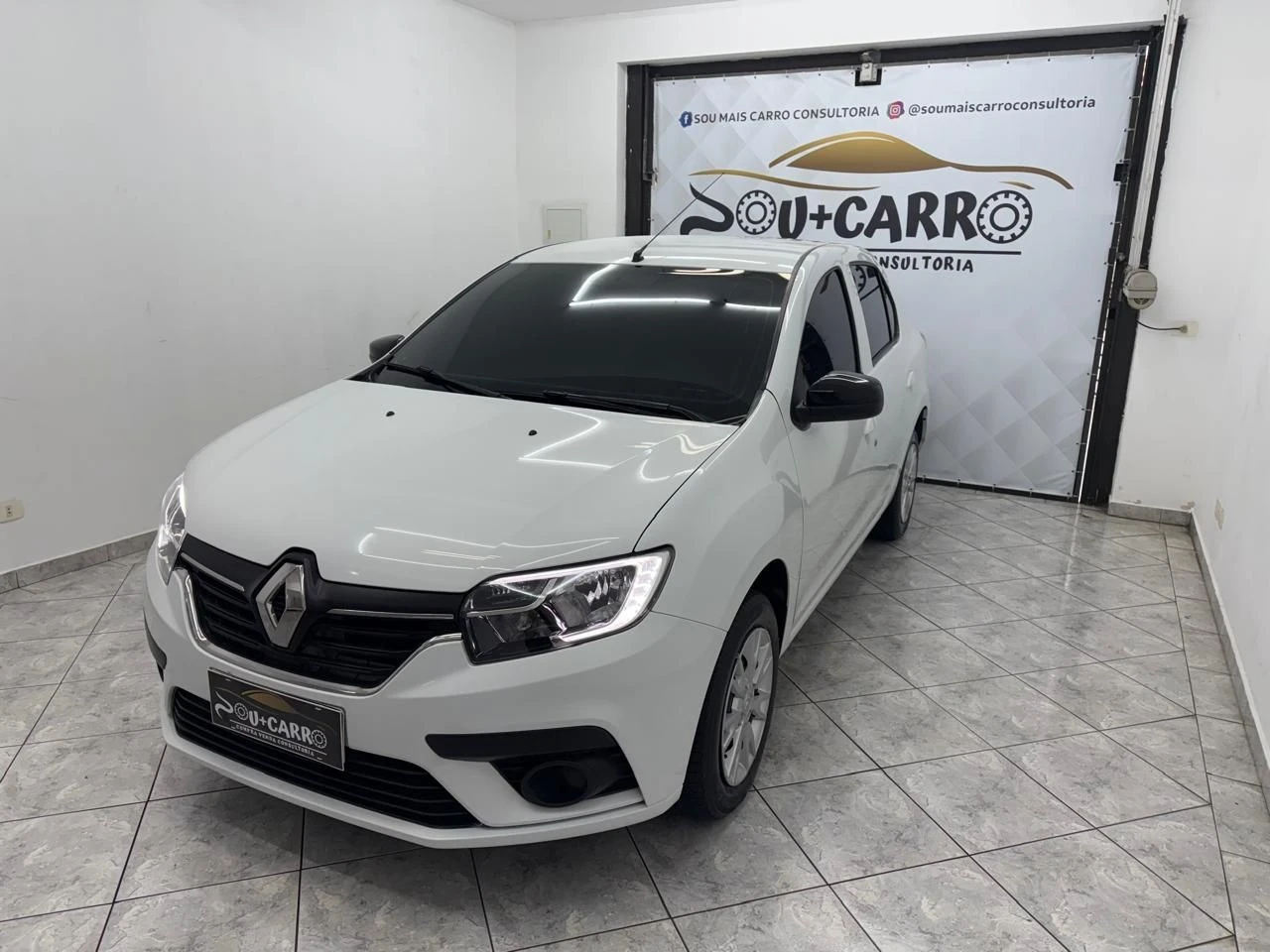 RENAULT LOGAN