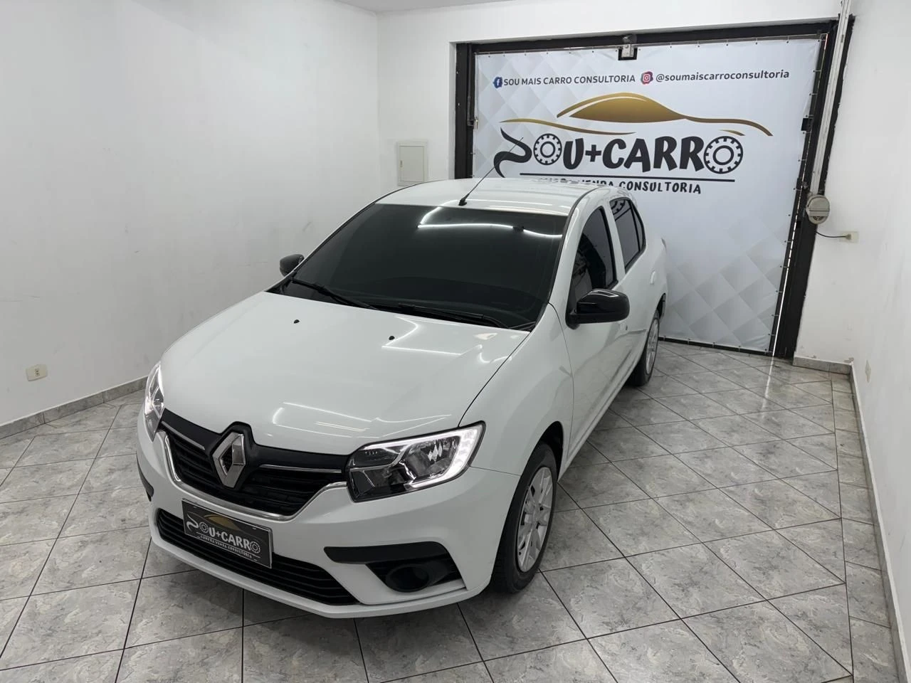 RENAULT LOGAN