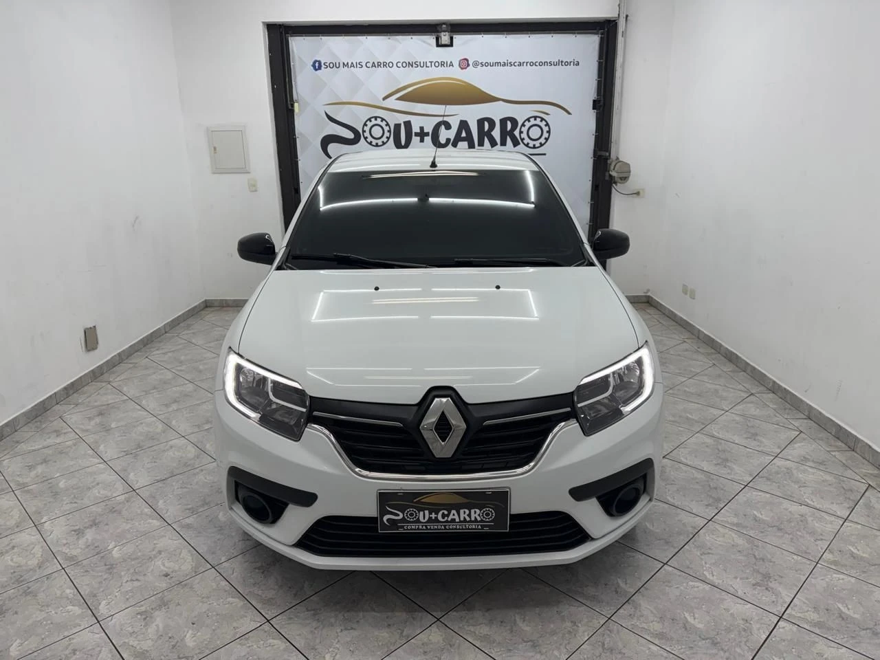 RENAULT LOGAN