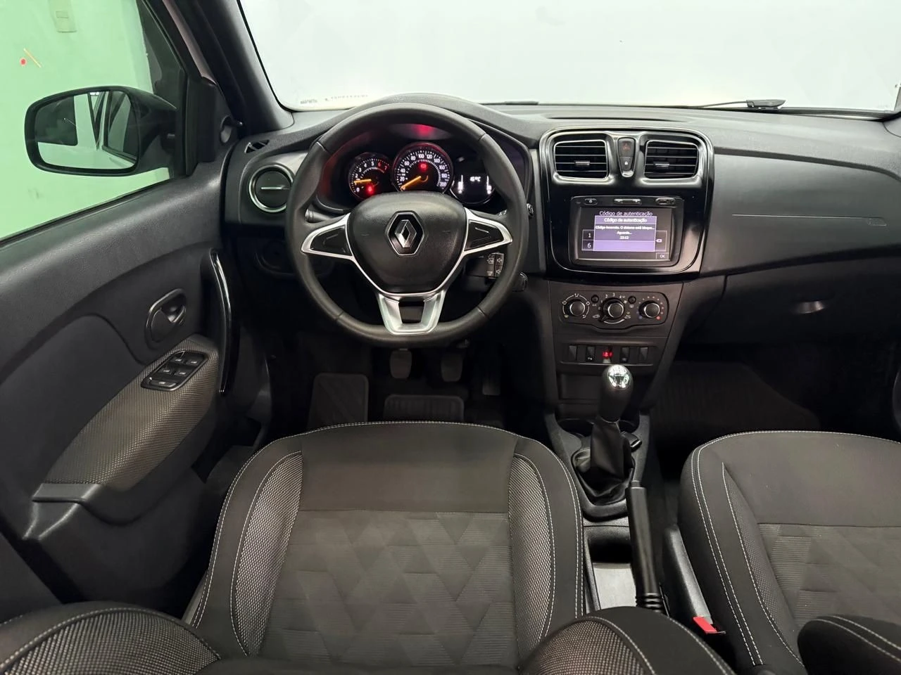 RENAULT LOGAN