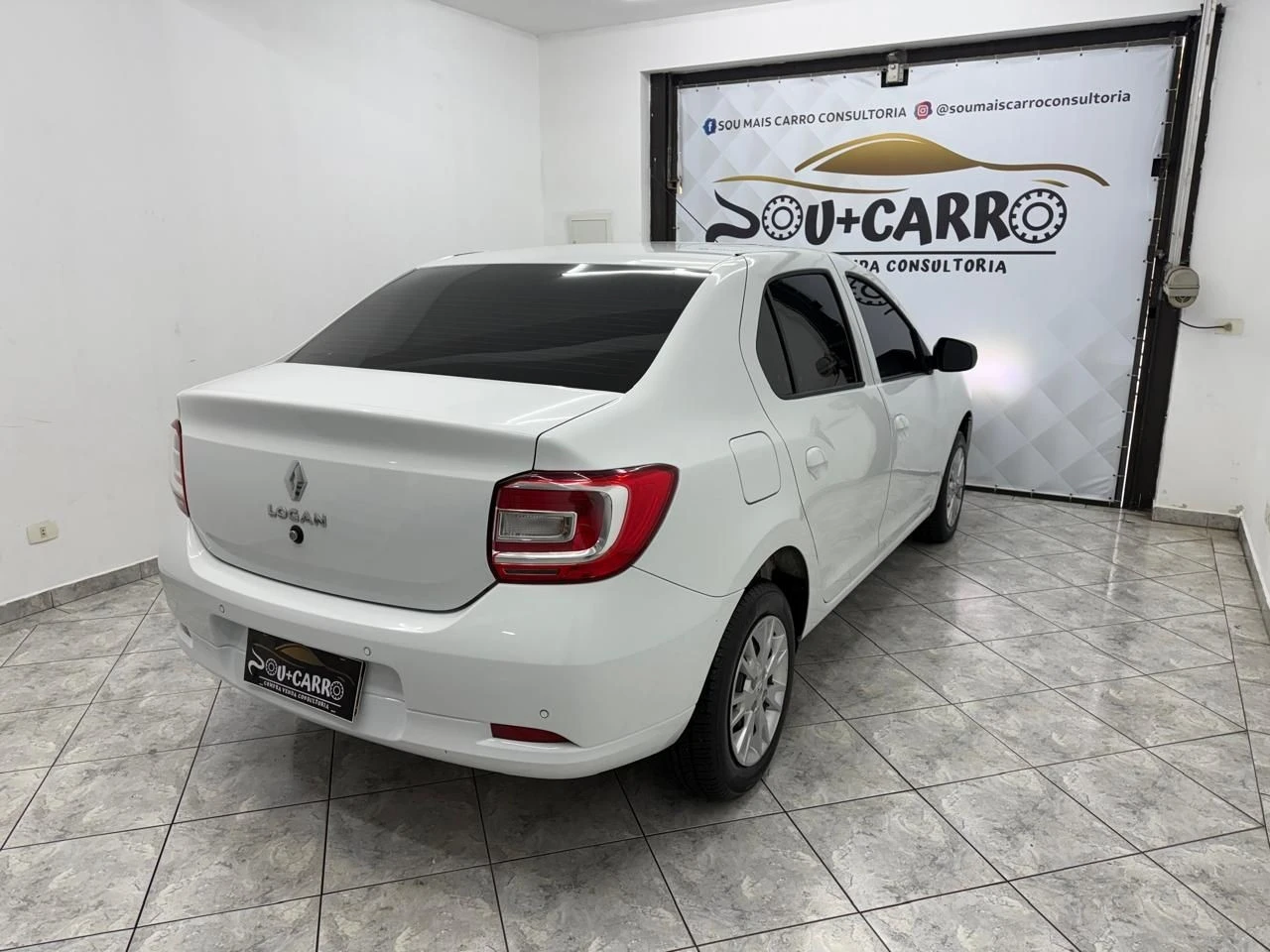 RENAULT LOGAN