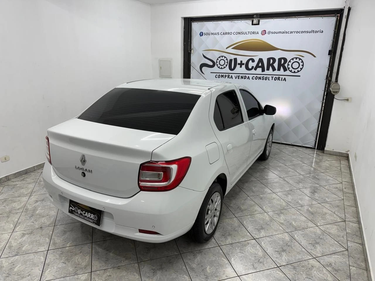 RENAULT LOGAN