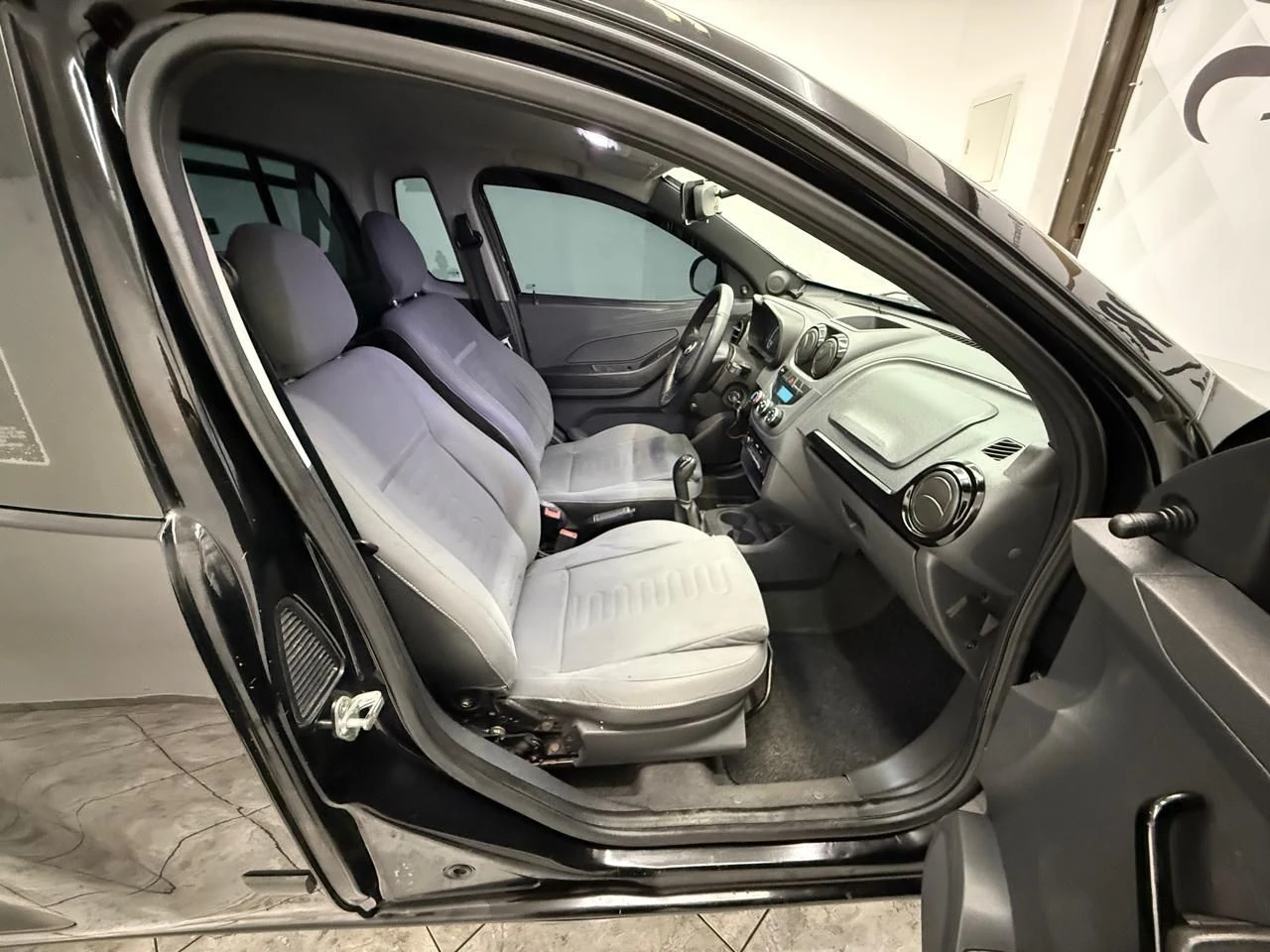 CHEVROLET MONTANA