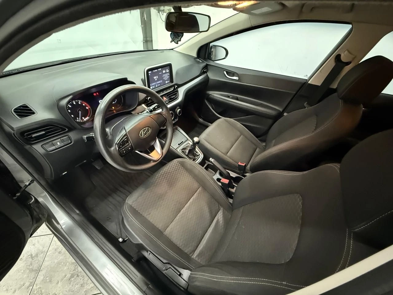 HYUNDAI HB20
