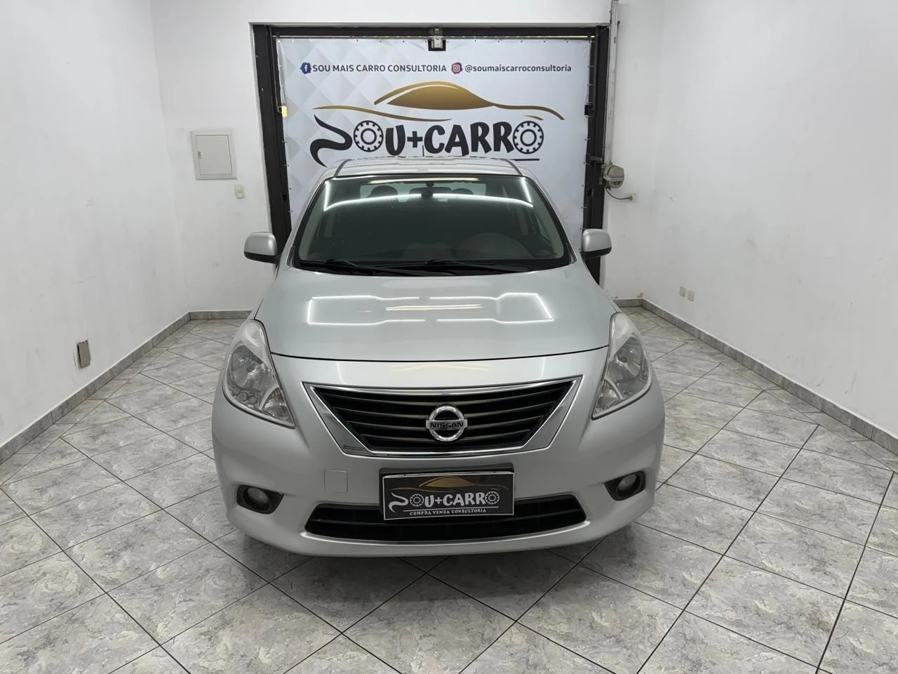 NISSAN VERSA